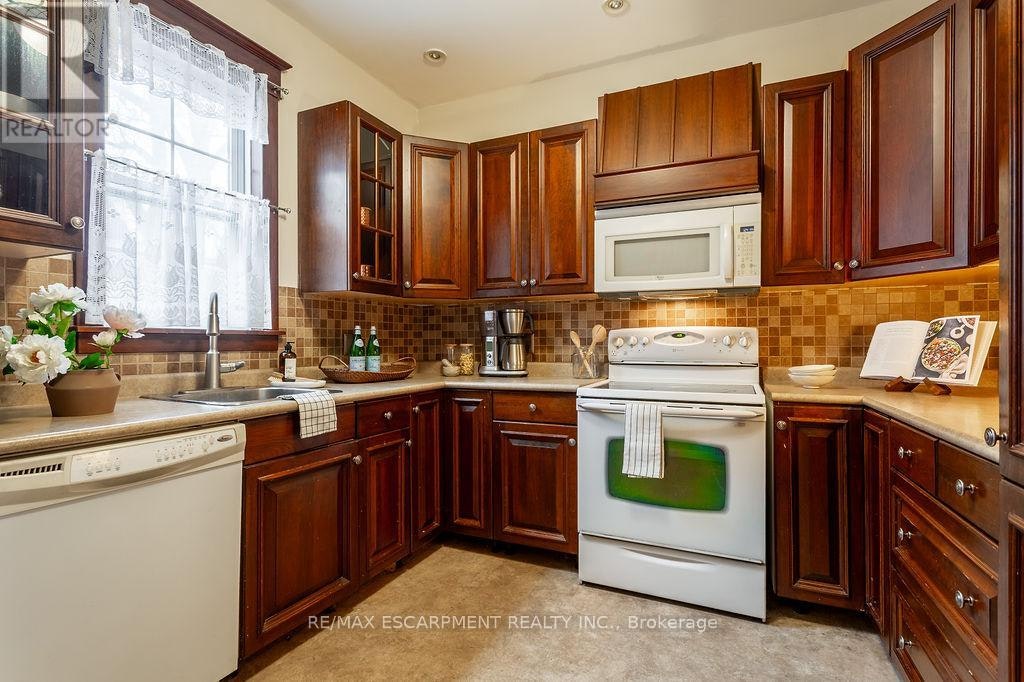 270 Beach Boulevard, Hamilton, ON, L8H 6W1 - 18