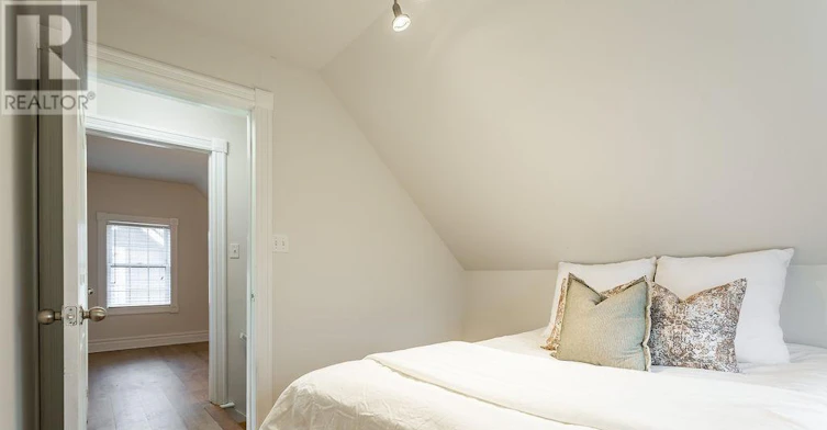 270 Beach Boulevard, Hamilton, ON, L8H 6W1 - 25