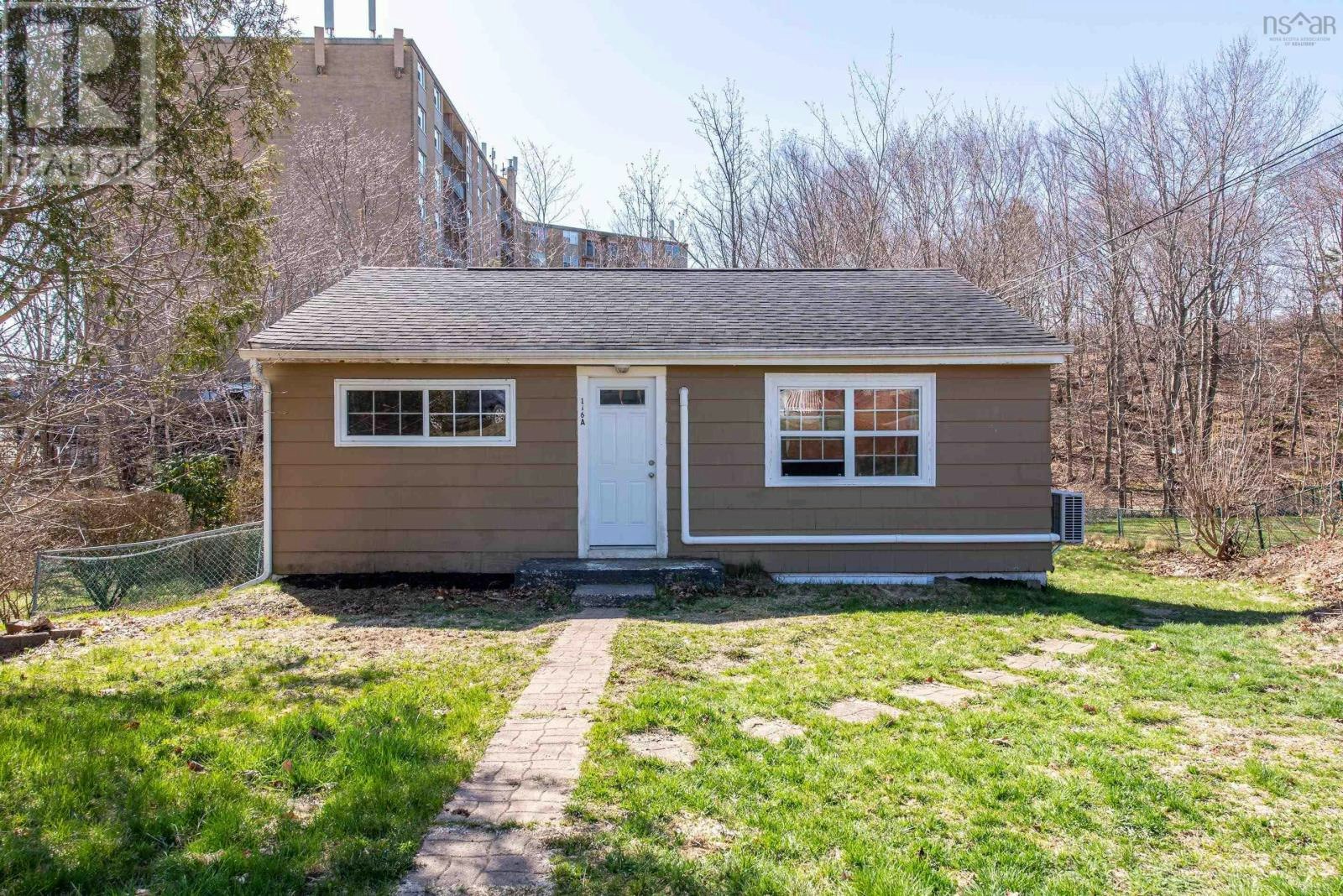 116 Coronation Avenue, Halifax, NS, B3N 2N1
