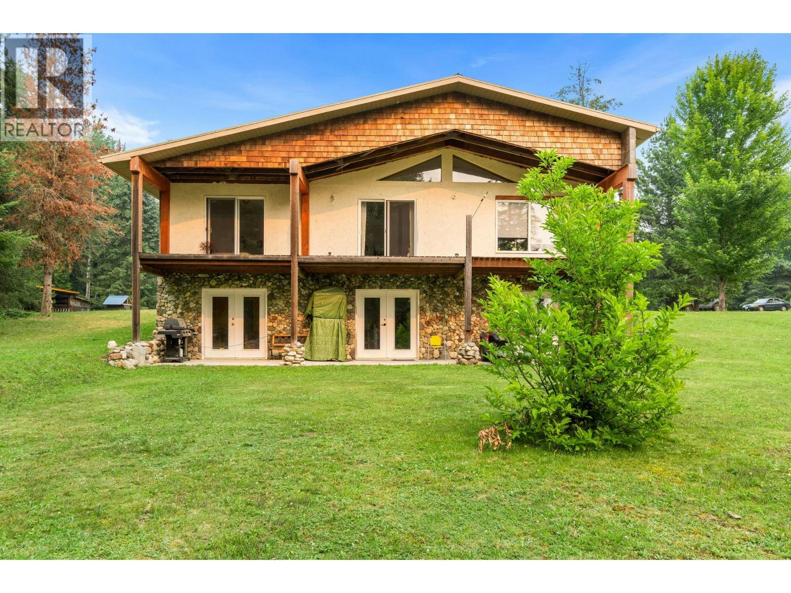 118 Baker Road, Burton, BC, V0G 1R0