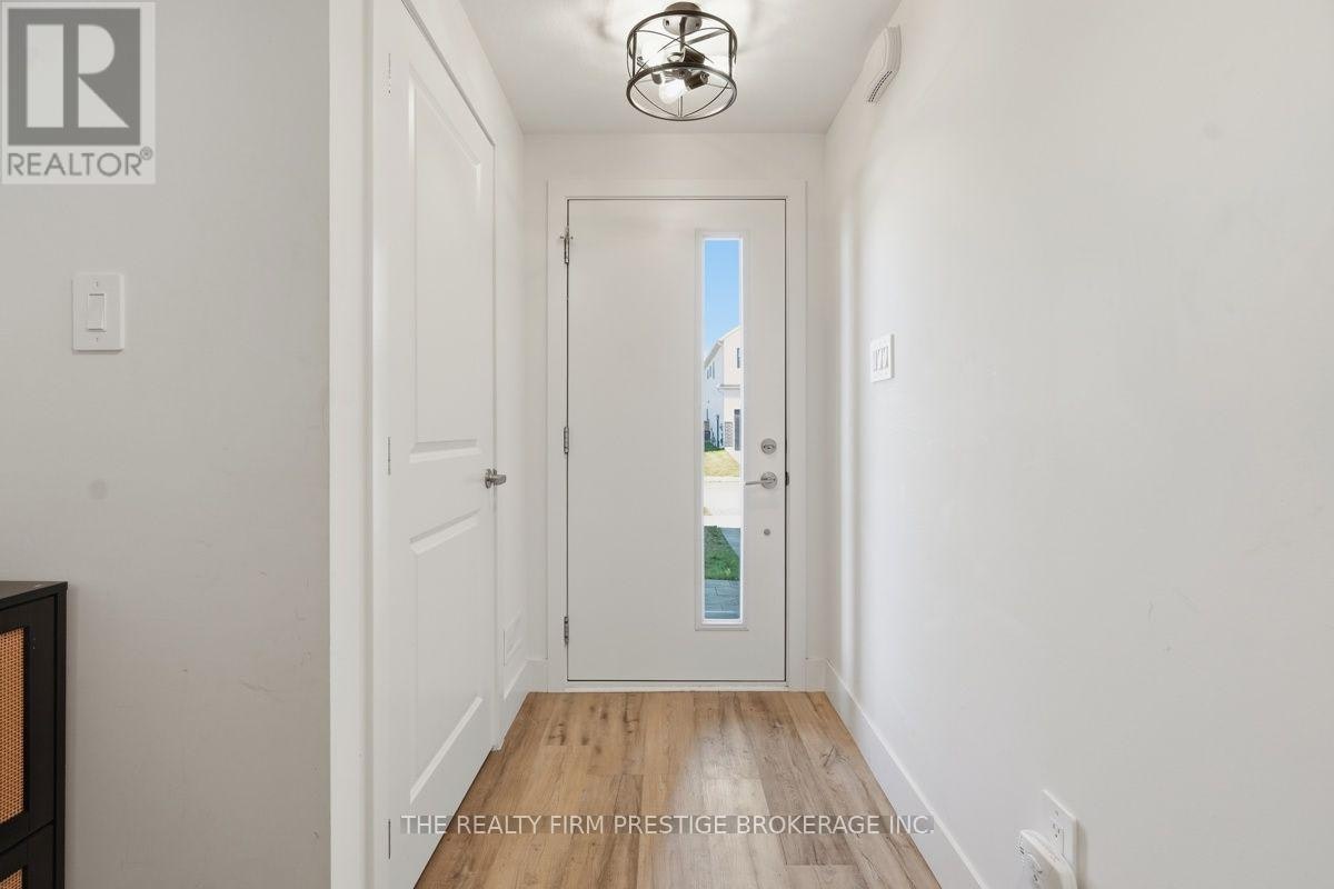 28-1595 Capri Crescent, London, ON, N6G 3P2 - 3