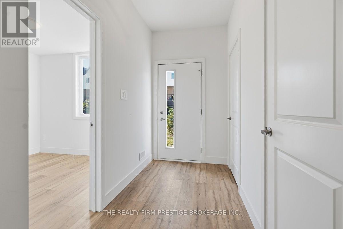28-1595 Capri Crescent, London, ON, N6G 3P2 - 4