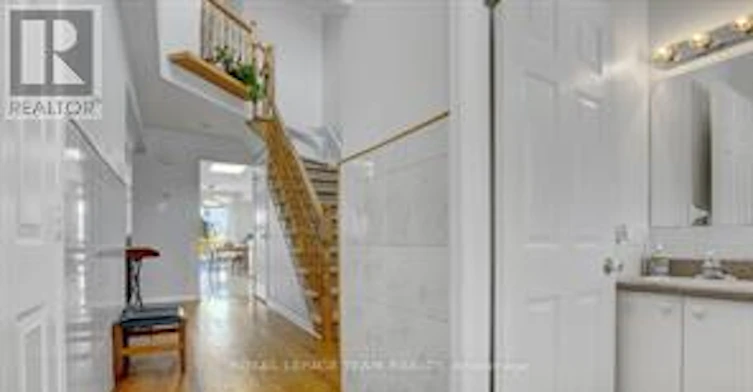 2 Calaveras Avenue, Ottawa, ON, K2J 4Z8 - 4