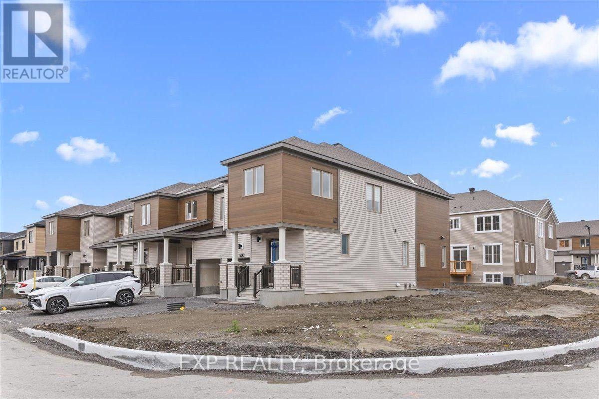 246 Catnip Crescent, Ottawa, ON, K2W 0P5 - 2