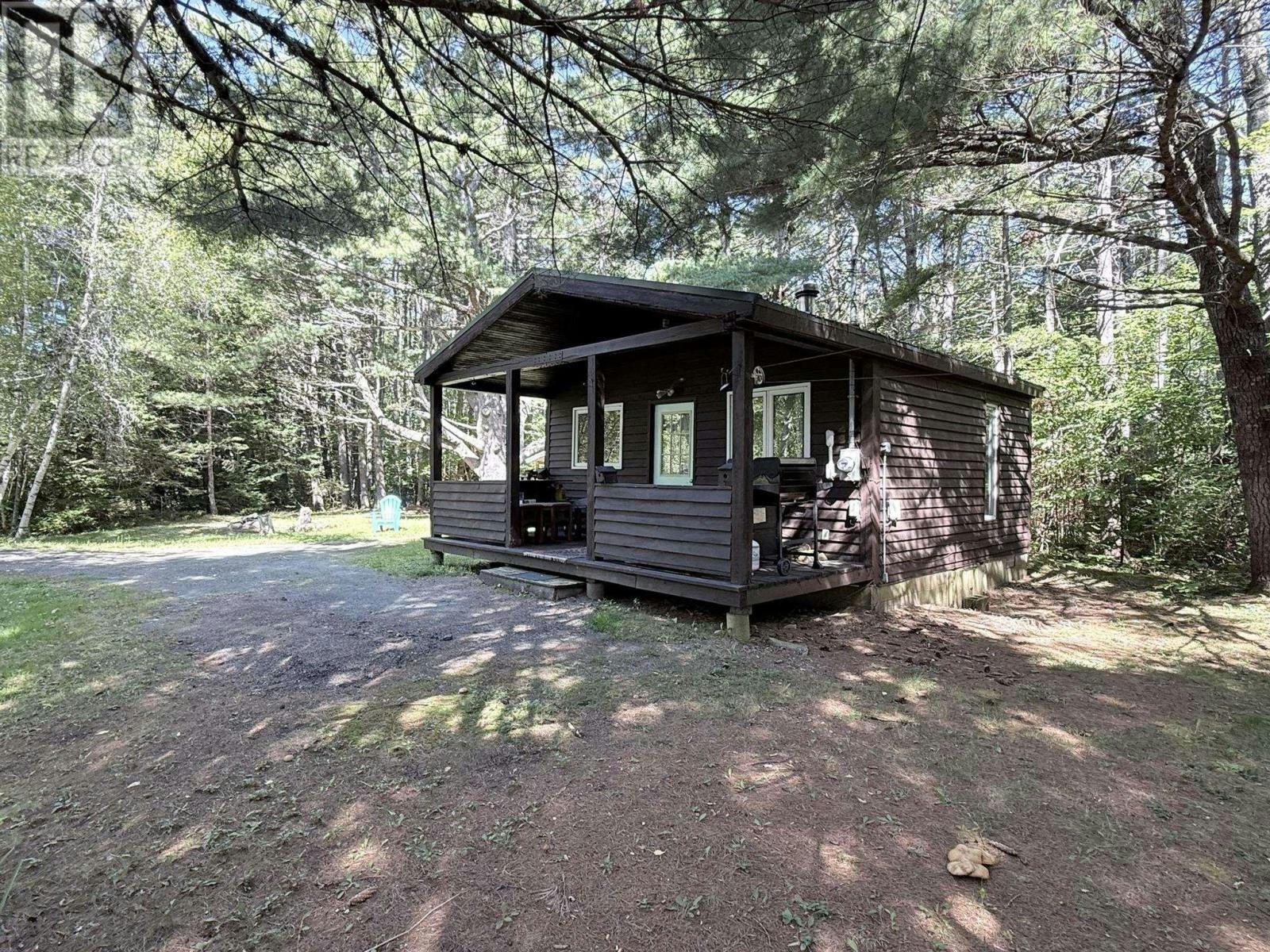 2031 Clifford Road East, East Clifford, NS, B4V 7R9