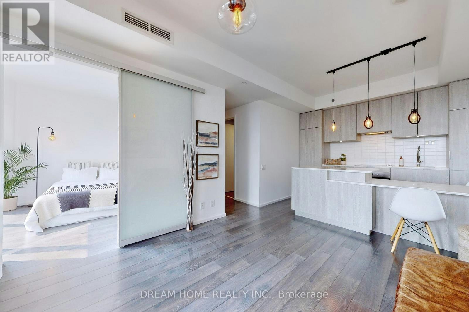 3801-5 St Joseph Street, Toronto, ON, M4Y 0B6 - 5