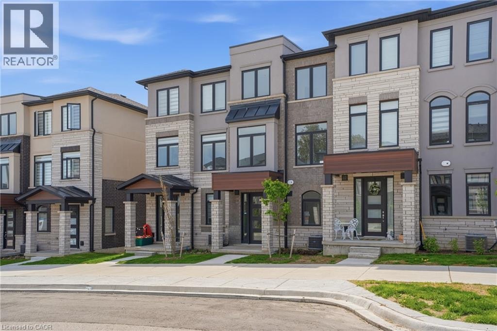 33-155 Equestrian Way, Cambridge, ON, N3E 0E8