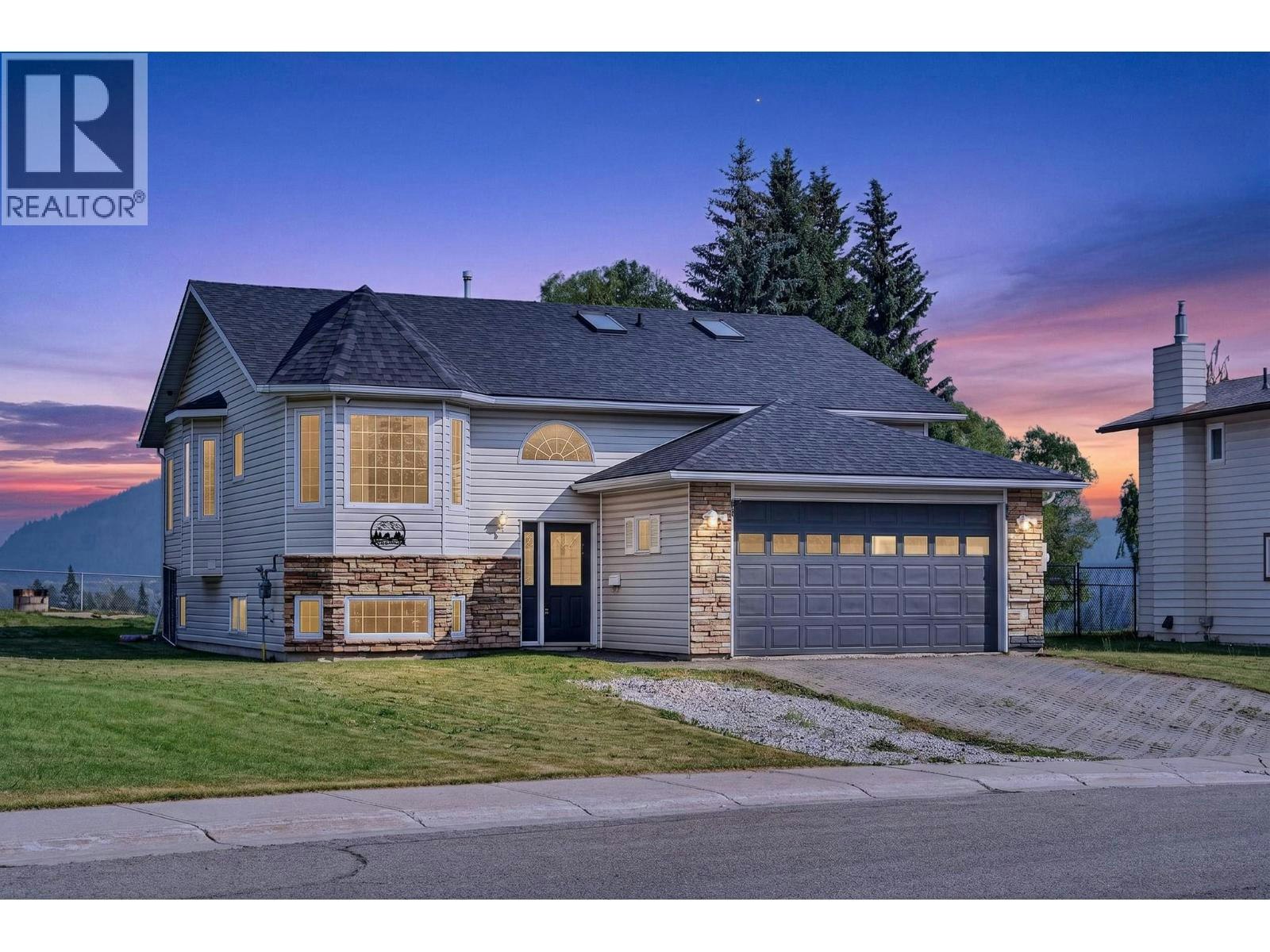 1255 Valley View Drive, Sparwood, BC, V0B 2G2