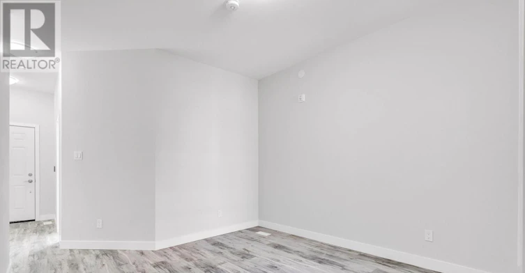 6-259 Somerset Street E, Ottawa, ON, K1N 6V5 - 5