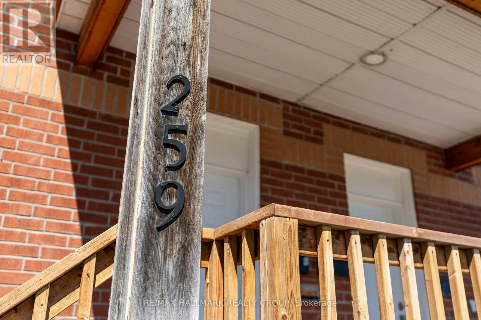 6-259 Somerset Street E, Ottawa, ON, K1N 6V5 - 2