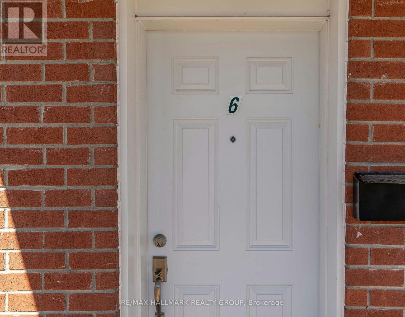 6-259 Somerset Street E, Ottawa, ON, K1N 6V5 - 3