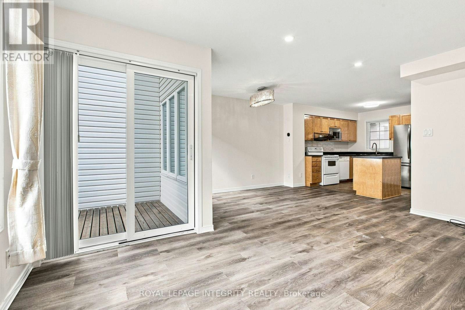 6 Crystal Park Crescent, Ottawa, ON, K2C 3Z8 - 9