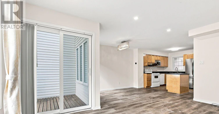 6 Crystal Park Crescent, Ottawa, ON, K2C 3Z8 - 9