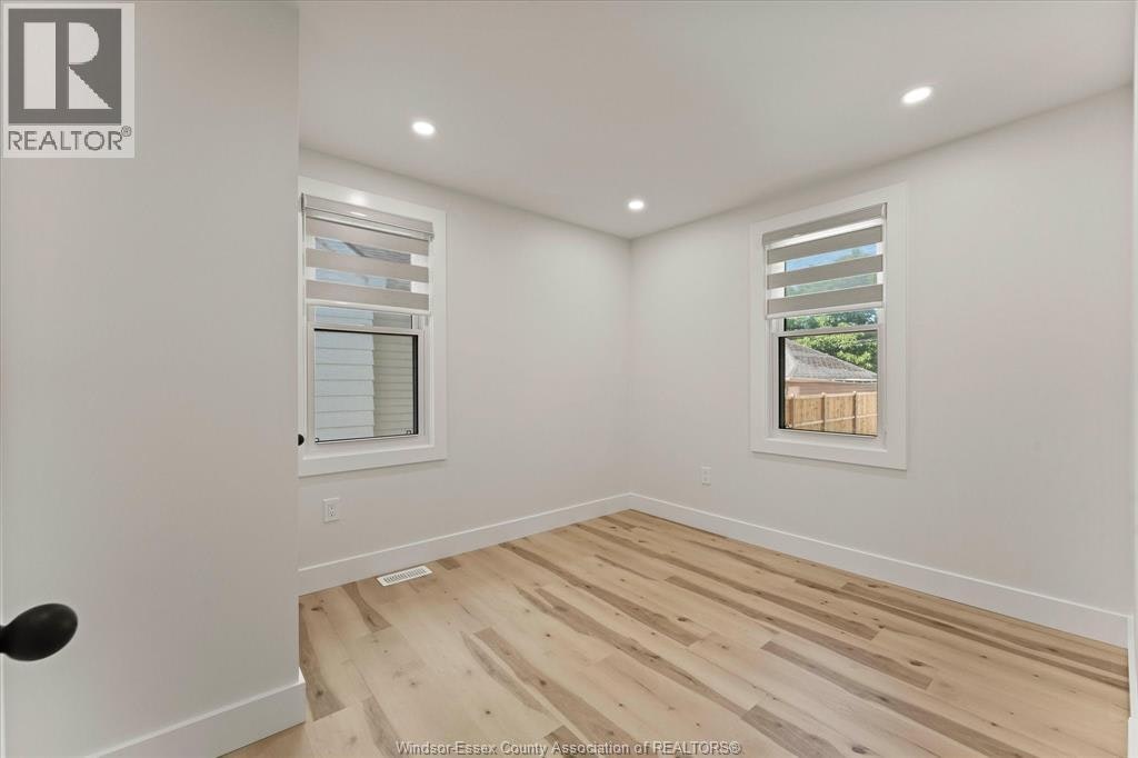 557 Elinor Street, Windsor, ON, N8P 1E3 - 13