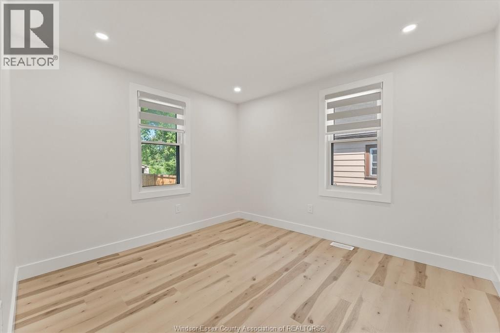 557 Elinor Street, Windsor, ON, N8P 1E3 - 14