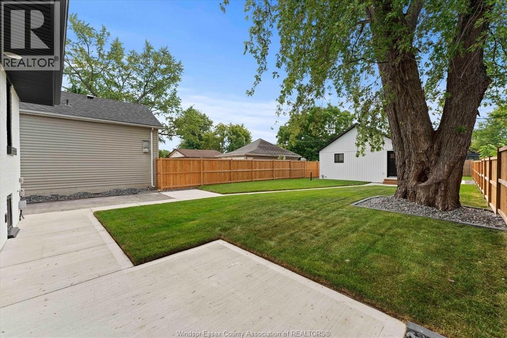 557 Elinor Street, Windsor, ON, N8P 1E3 - 22
