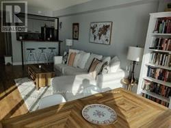 2604-99 Harbour Square, Toronto, ON, M5J 2H2 - 2