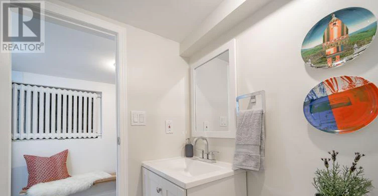 BASEMENT-15 Manor Road E, Toronto, ON, M4S 1P9 - 15