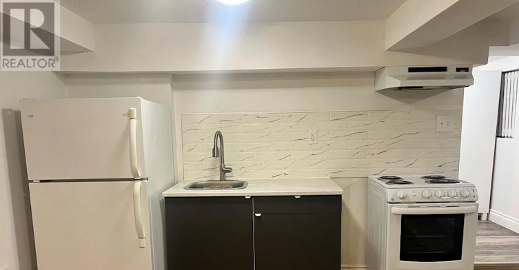 BASEMENT-15 Manor Road E, Toronto, ON, M4S 1P9 - 3