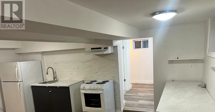 BASEMENT-15 Manor Road E, Toronto, ON, M4S 1P9 - 5