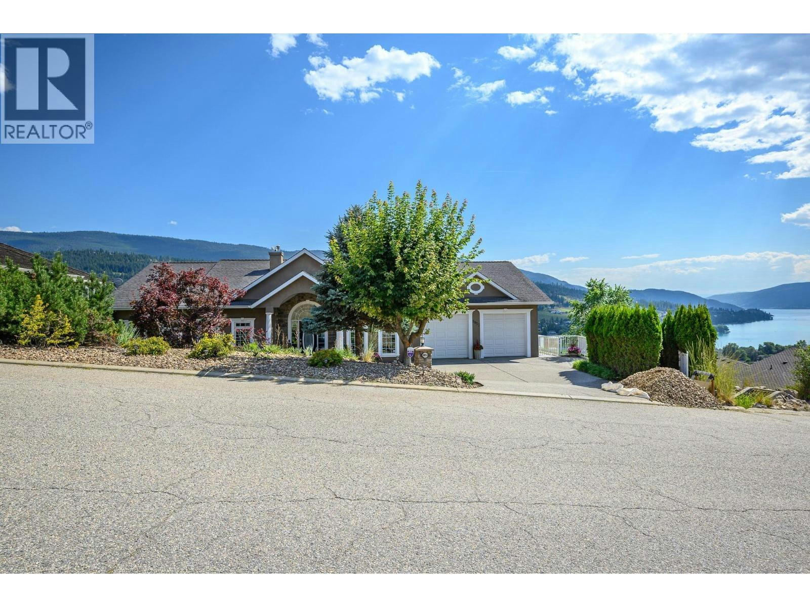 8853 Braeburn Drive, Coldstream, BC, V1B 3W8