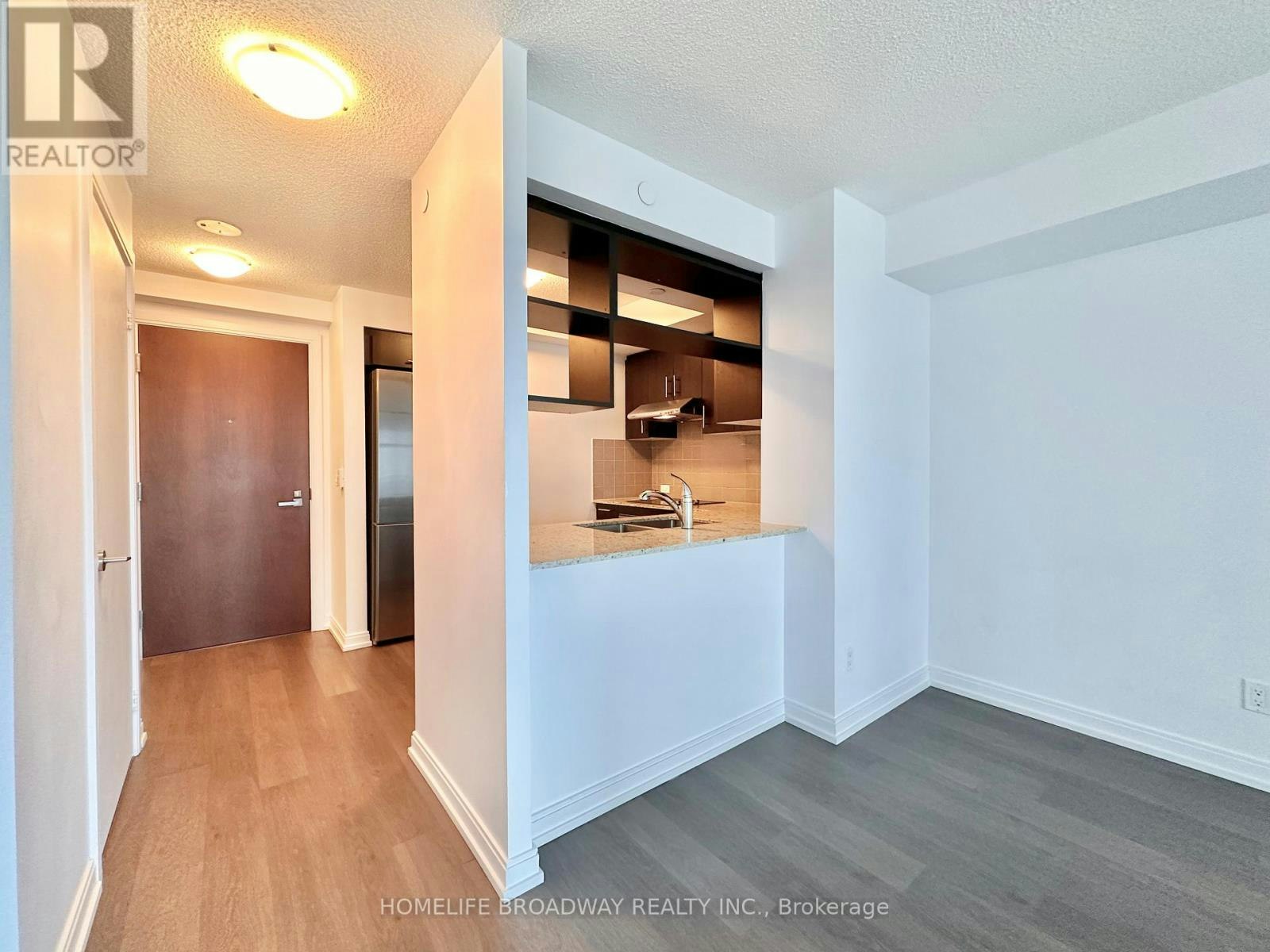 2410-255 Village Green Square, Toronto, ON, M1S 0L7 - 4