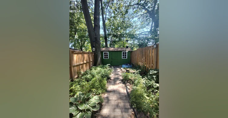 25 Copeland Avenue, Toronto, ON, M4C 1A9 - 26