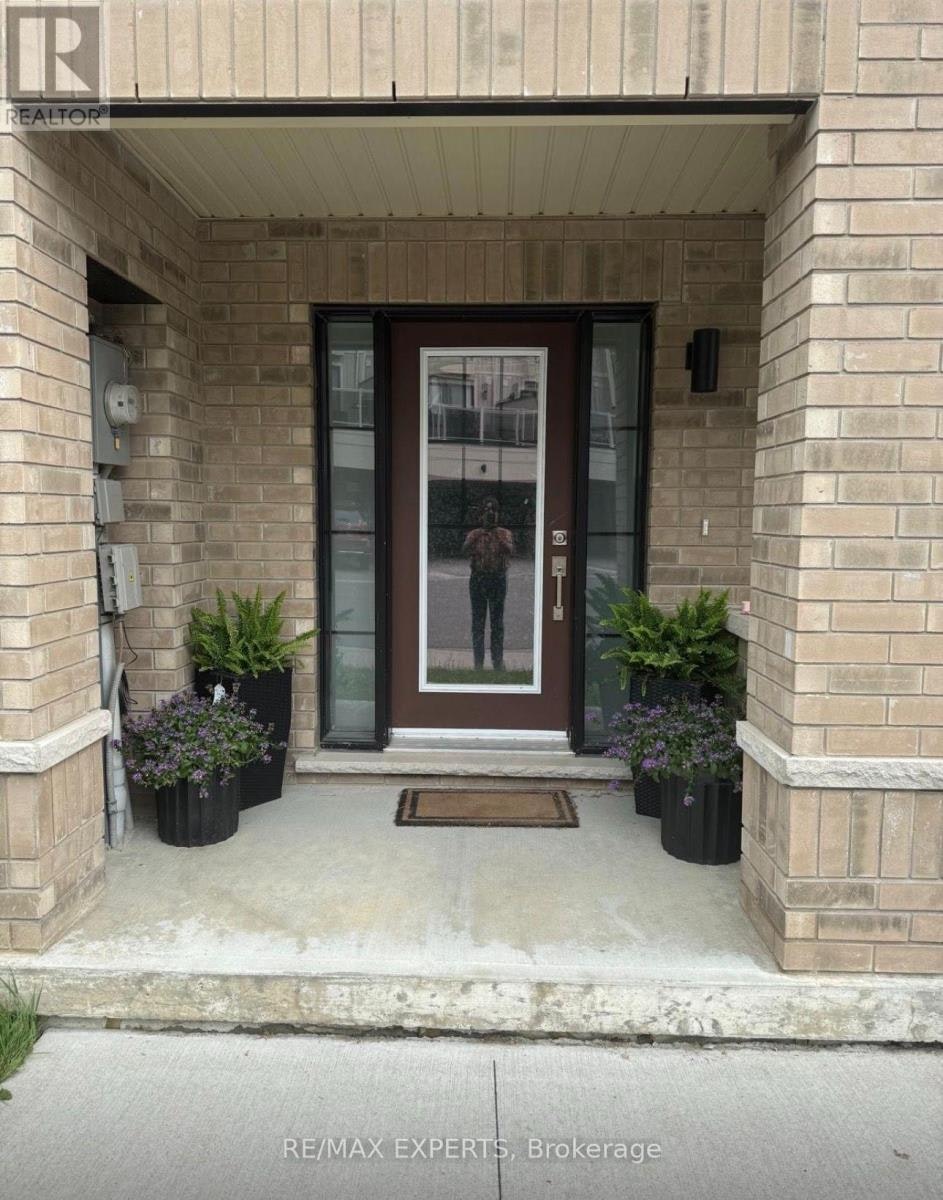 142 King William Way, Clarington, ON, L1C 7E8 - 2
