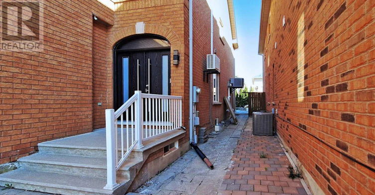 BSMT-47 Sapphire Drive, Richmond Hill, ON, L4S 2E5 - 2