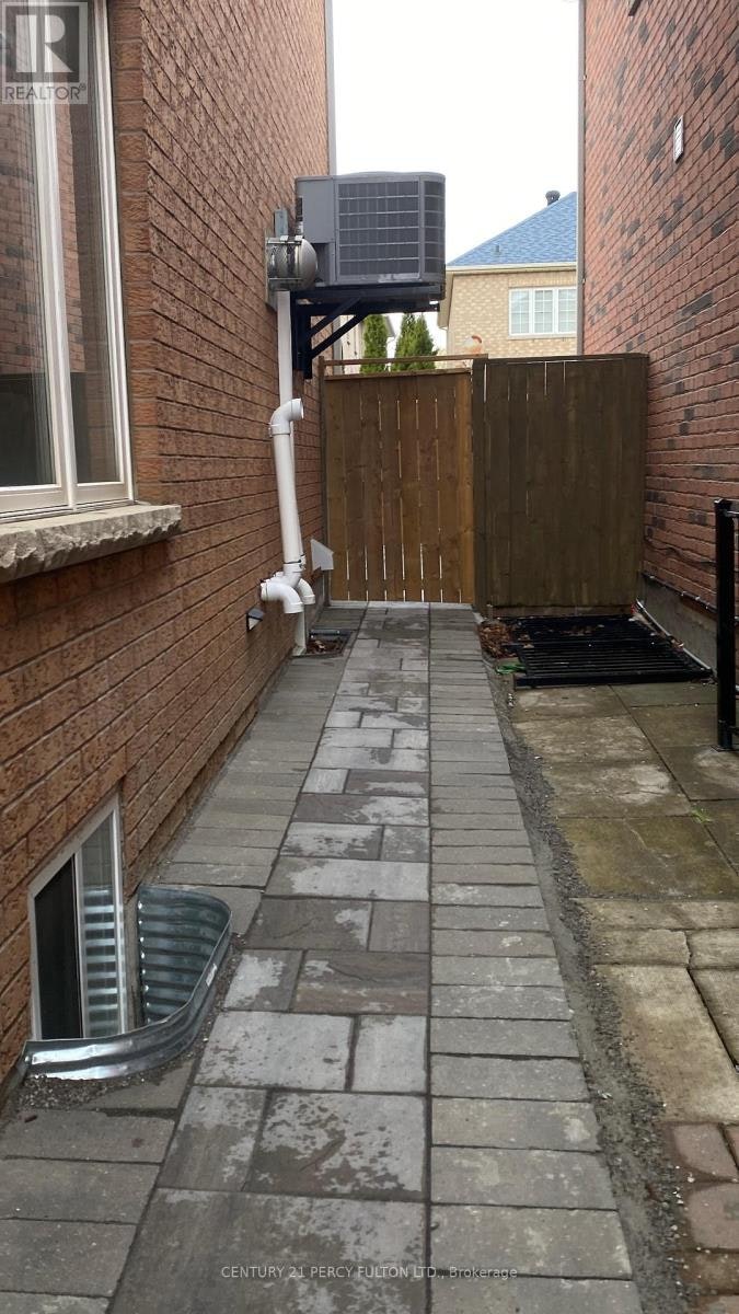 BSMT-47 Sapphire Drive, Richmond Hill, ON, L4S 2E5 - 33