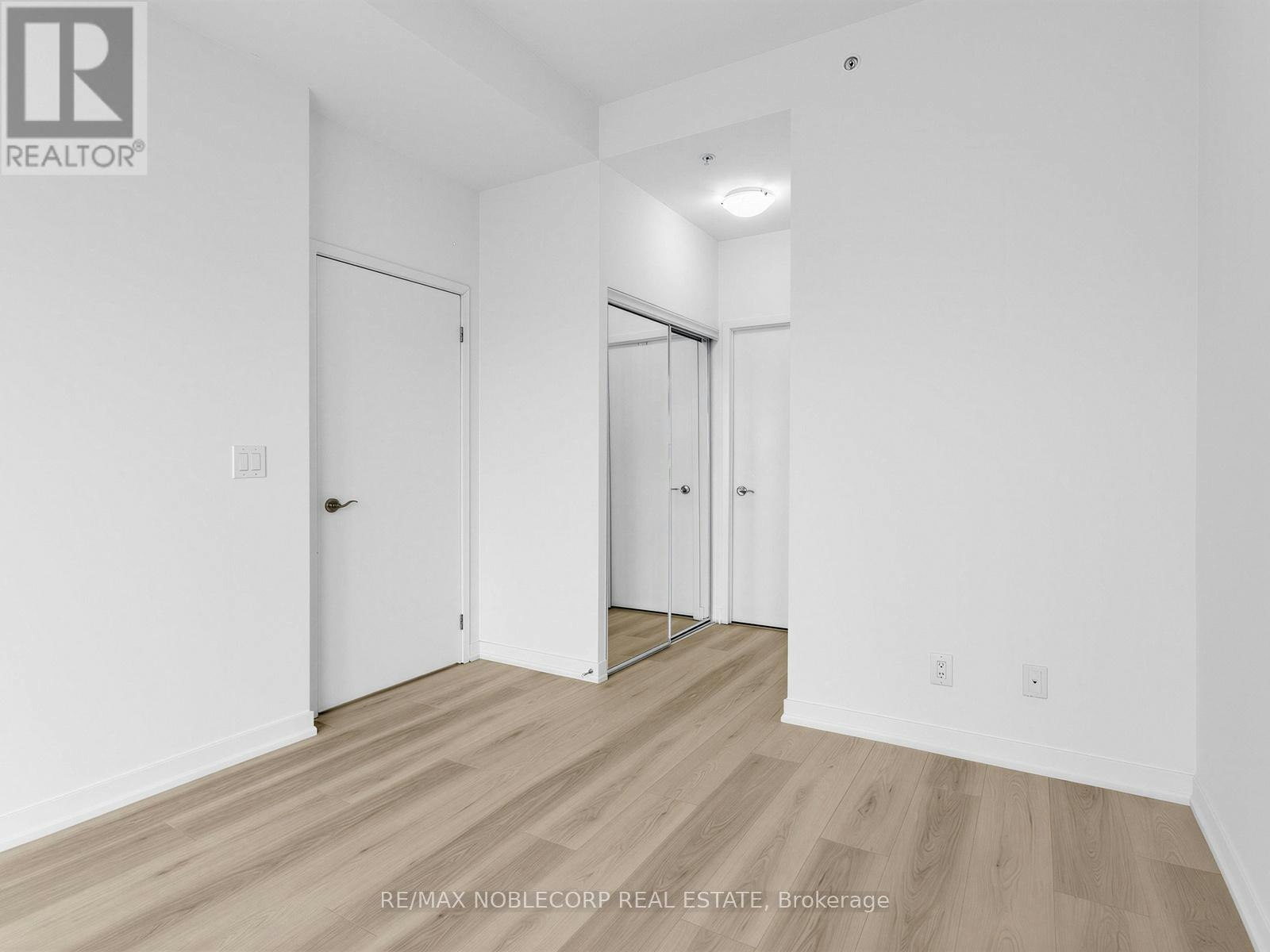 1705-840 Queens Plate Drive, Toronto, ON, M9W 0E7 - 24