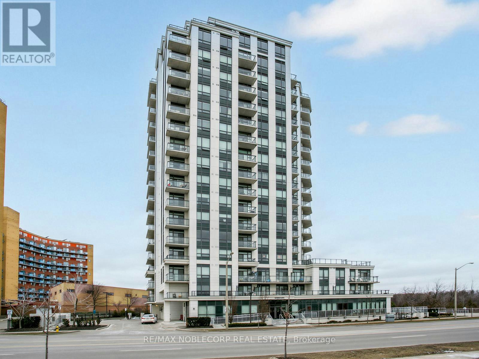 1705-840 Queens Plate Drive, Toronto, ON, M9W 0E7