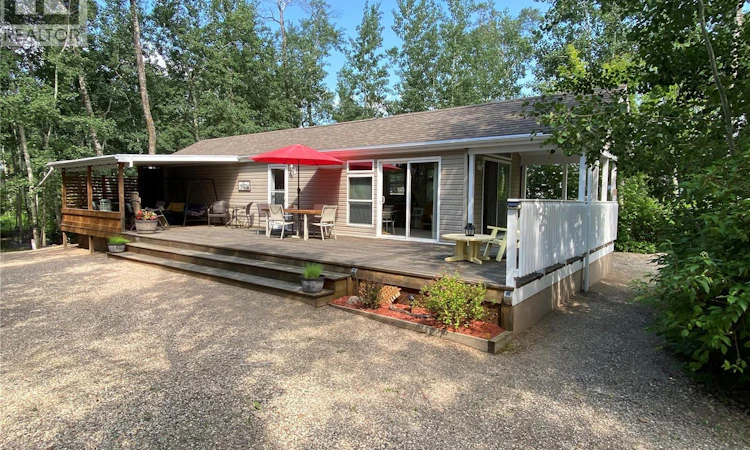 25-26 Eugene Drive