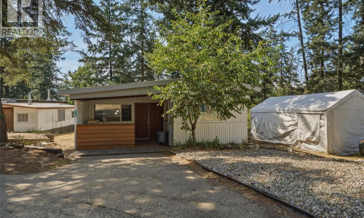 16-4137 Spallumcheen Drive