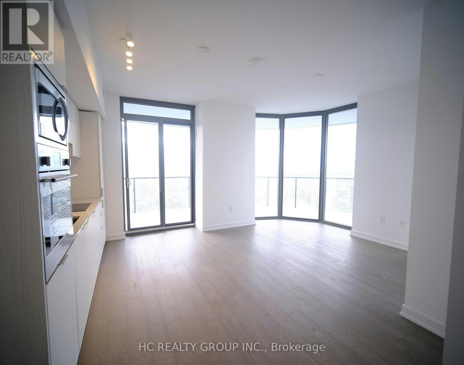 5908-11 Wellesley Street W, Toronto, ON, M4Y 0G4 - 5