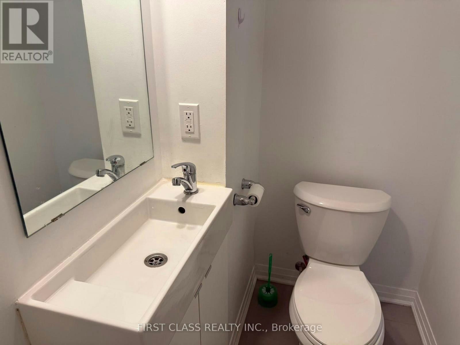 305-1900 Simcoe Street N, Oshawa, ON, L1G 0C1 - 11