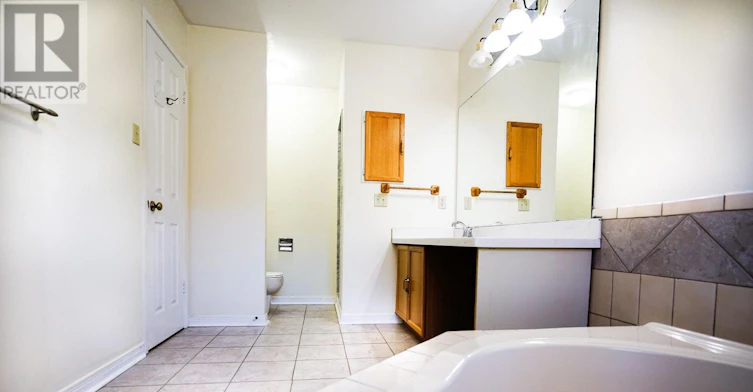 MAIN-26 Dartmoor Drive, Toronto, ON, M1E 5B2 - 14