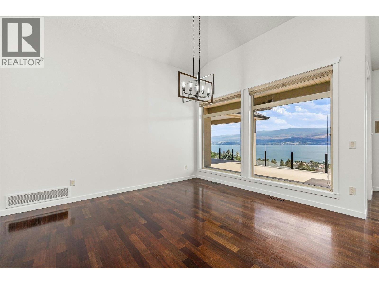 1581 Gregory Road, West Kelowna, BC, V4T 2V7 - 8