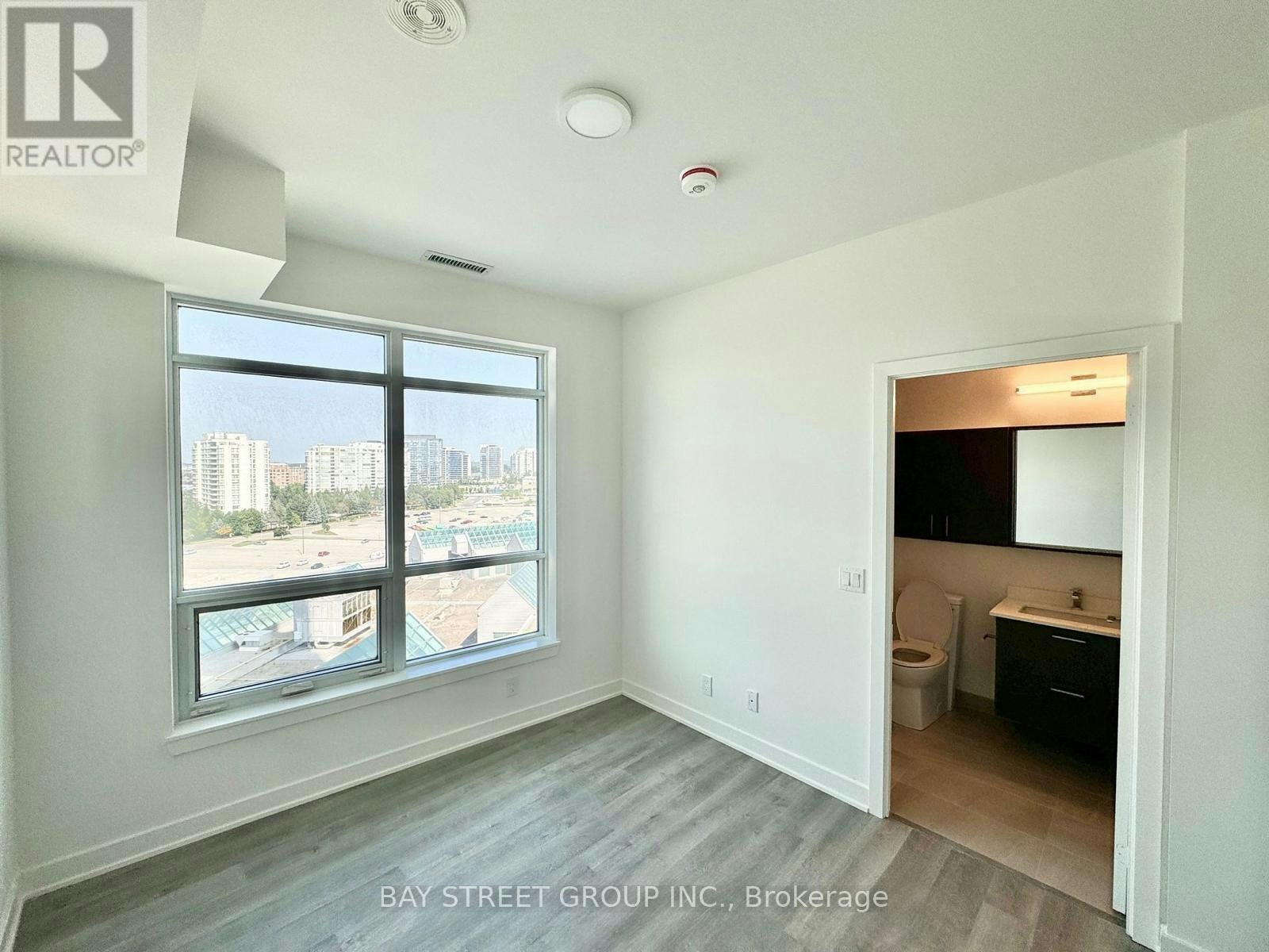 908B-1 Promenade Circle, Vaughan, ON, L4J 4P8 - 11