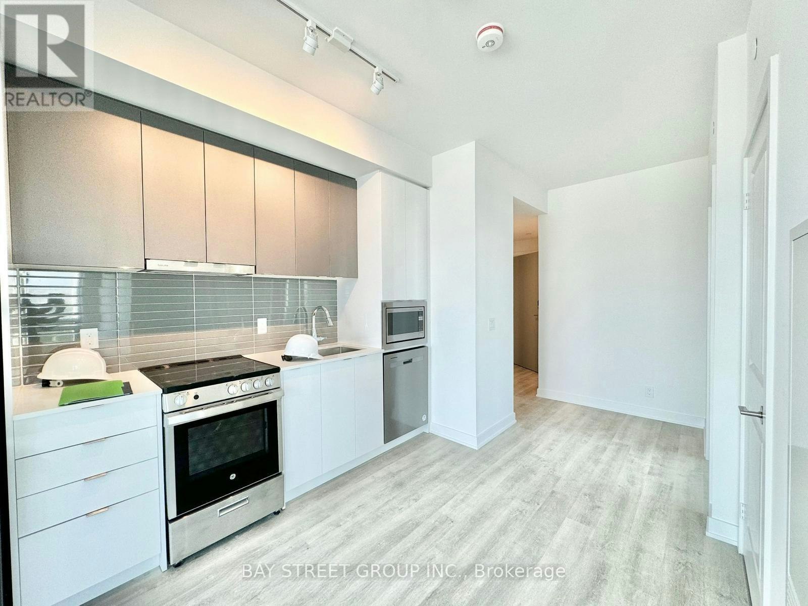 908B-1 Promenade Circle, Vaughan, ON, L4J 4P8 - 4