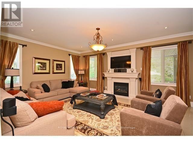 2271 Lyndhurst Drive, Oakville, ON, L6H 7V5 - 4