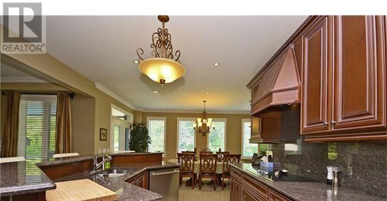 2271 Lyndhurst Drive, Oakville, ON, L6H 7V5 - 10