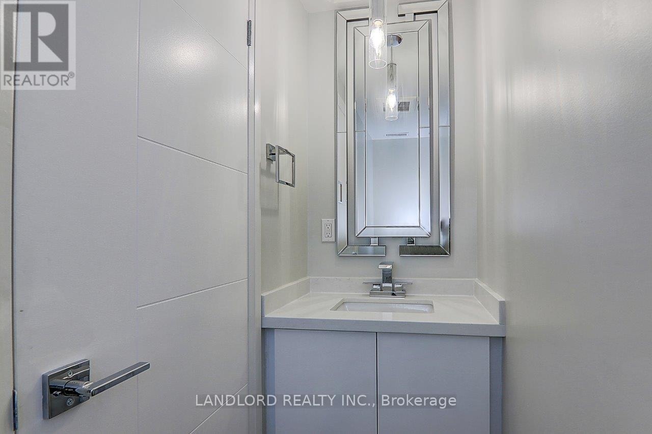 UPPER-115 Livingstone Avenue, Toronto, ON, M6E 2L7 - 22