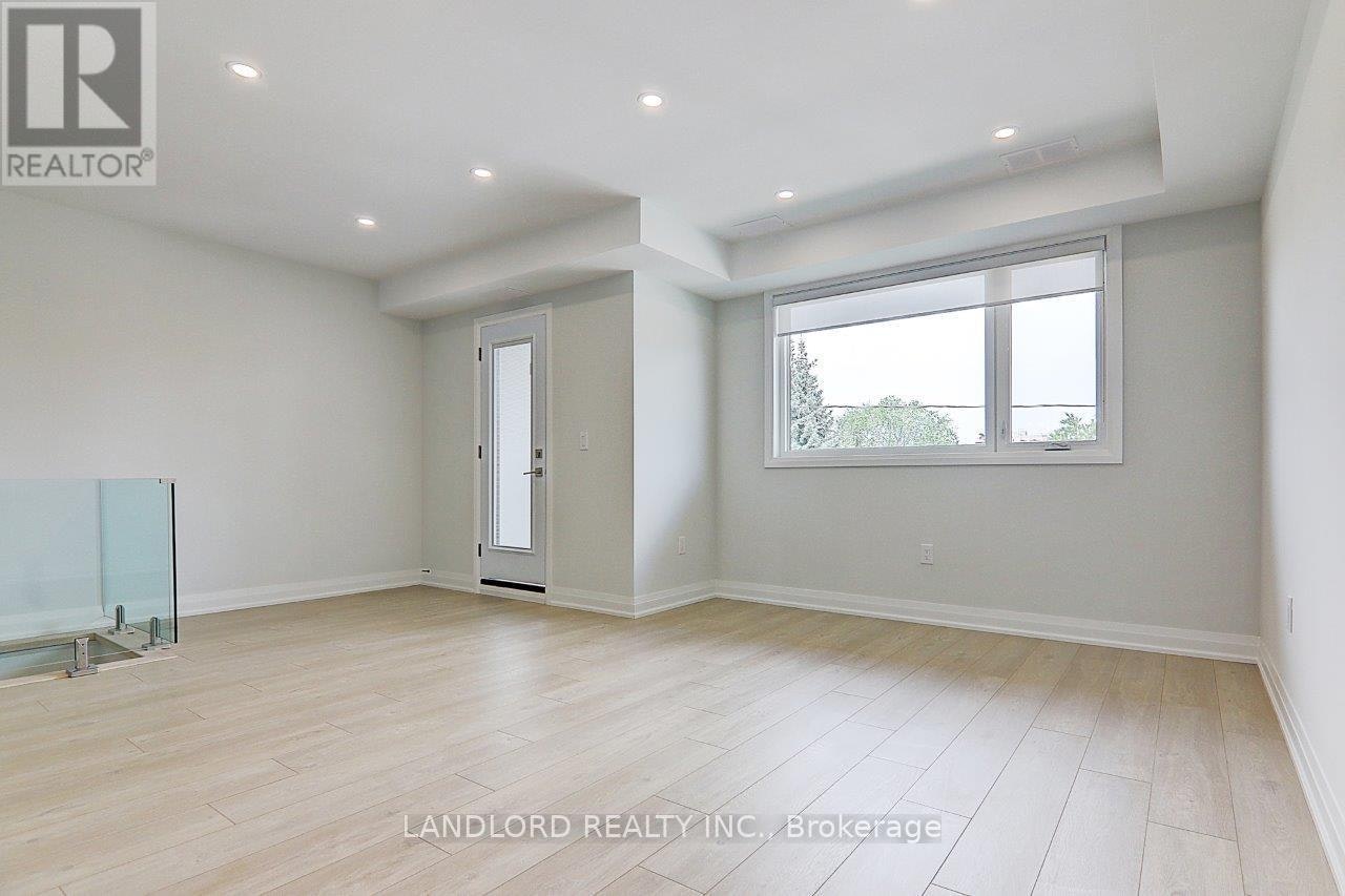 UPPER-115 Livingstone Avenue, Toronto, ON, M6E 2L7 - 18