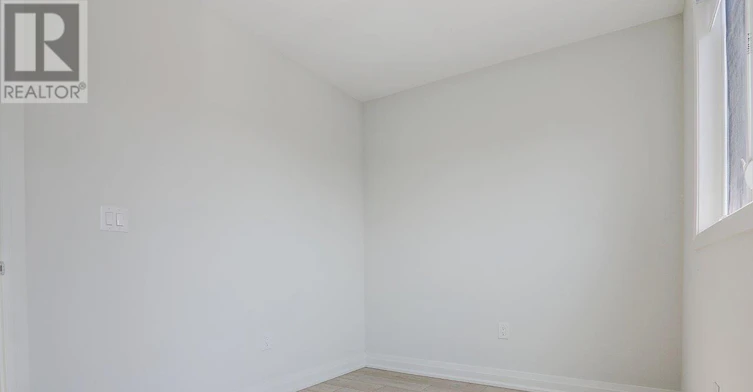 UPPER-115 Livingstone Avenue, Toronto, ON, M6E 2L7 - 30