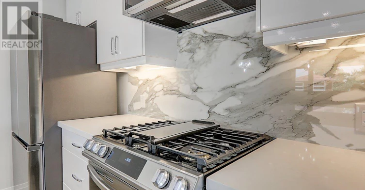 UPPER-115 Livingstone Avenue, Toronto, ON, M6E 2L7 - 15