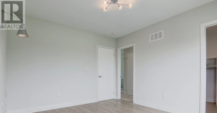 UPPER-115 Livingstone Avenue, Toronto, ON, M6E 2L7 - 35