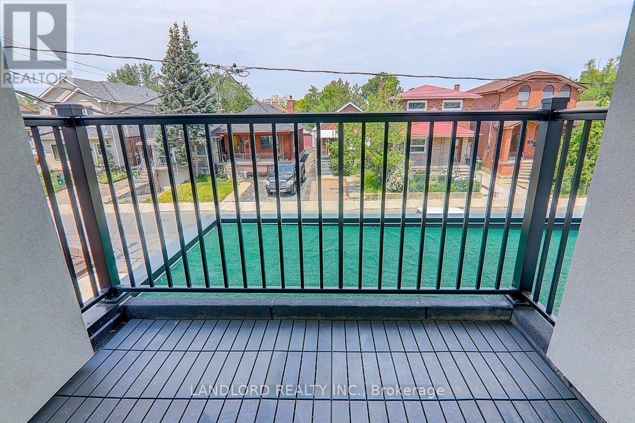 UPPER-115 Livingstone Avenue, Toronto, ON, M6E 2L7 - 20