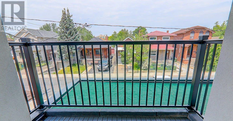 UPPER-115 Livingstone Avenue, Toronto, ON, M6E 2L7 - 20