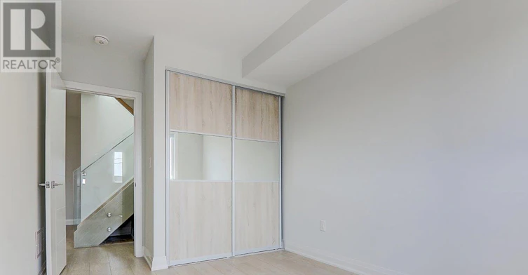 UPPER-115 Livingstone Avenue, Toronto, ON, M6E 2L7 - 27
